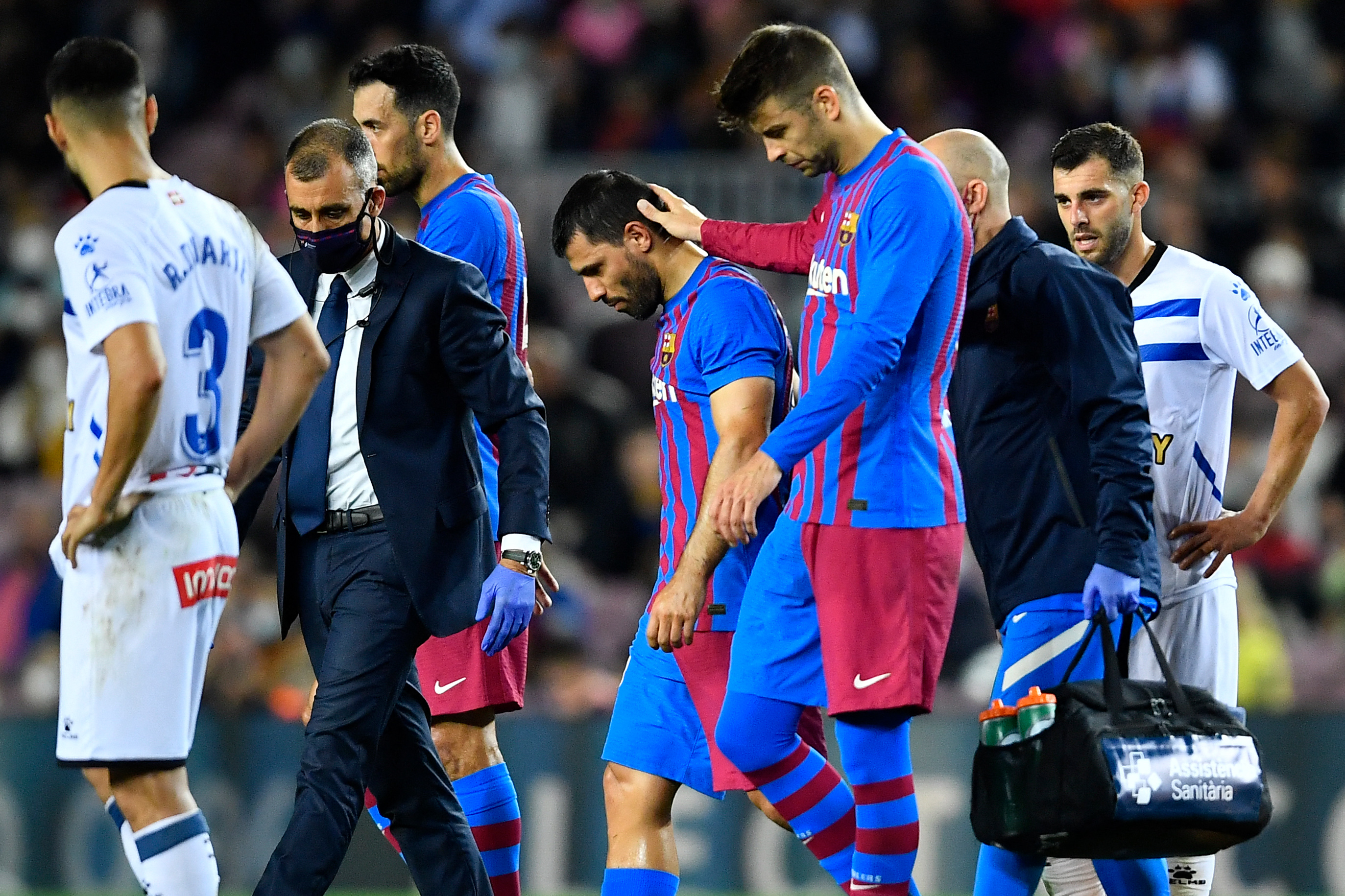 Reacția lui Kun Aguero după ce Barcelona a anunțat că va lipsi cel puțin trei luni. Doar 165 de minute a adunat pe Camp Nou