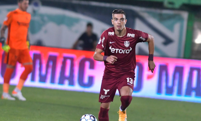 Denis Ciobotariu, fundașul lui CFR Cluj / Foto: Sport Pictures