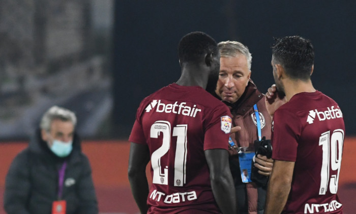 Dan Petrescu, Nana Boateng și Emmanuel Culio, după meciul CFR Cluj - FC Voluntari / Foto: Sport Pictures