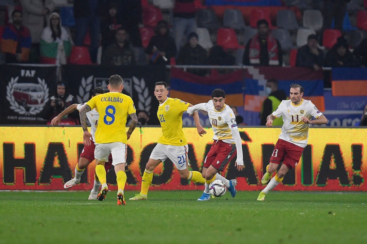 FRF, amendată de FIFA pentru incidentele de la meciul România - Armenia