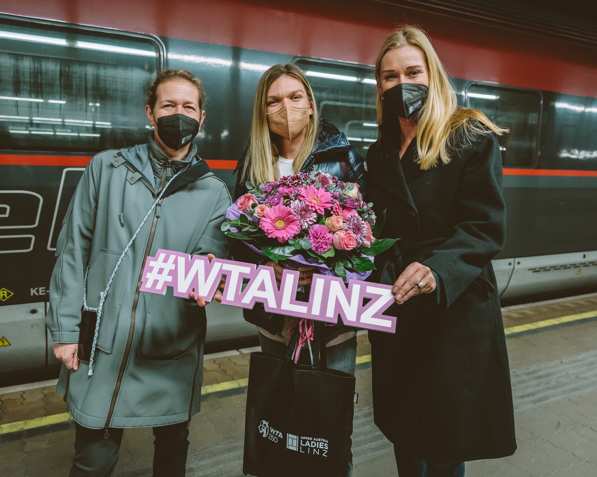 Simona Halep încheie sezonul la Linz. “E un turneu extraordinar” Motivul pentru care a ajuns cu trenul