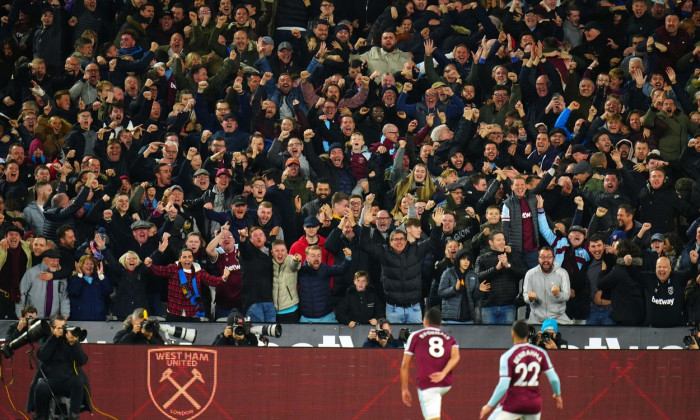 West Ham United v Liverpool, Premier League, Football, The London Stadium, London, UK - 07 Nov 2021