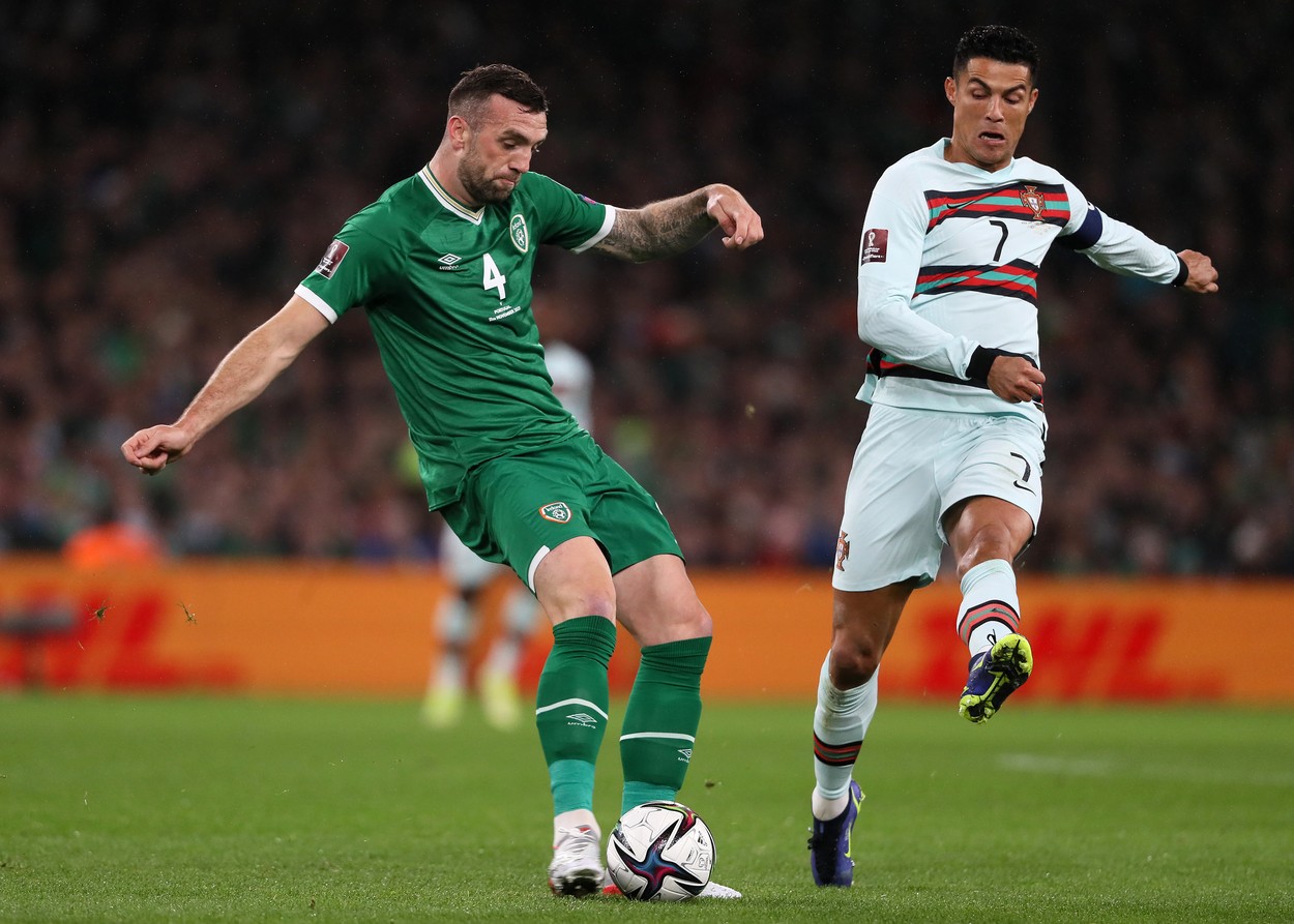Cristiano Ronaldo, ridiculizat de un fundaș irlandez! Ipostază neobișnuită pentru starul portughez
