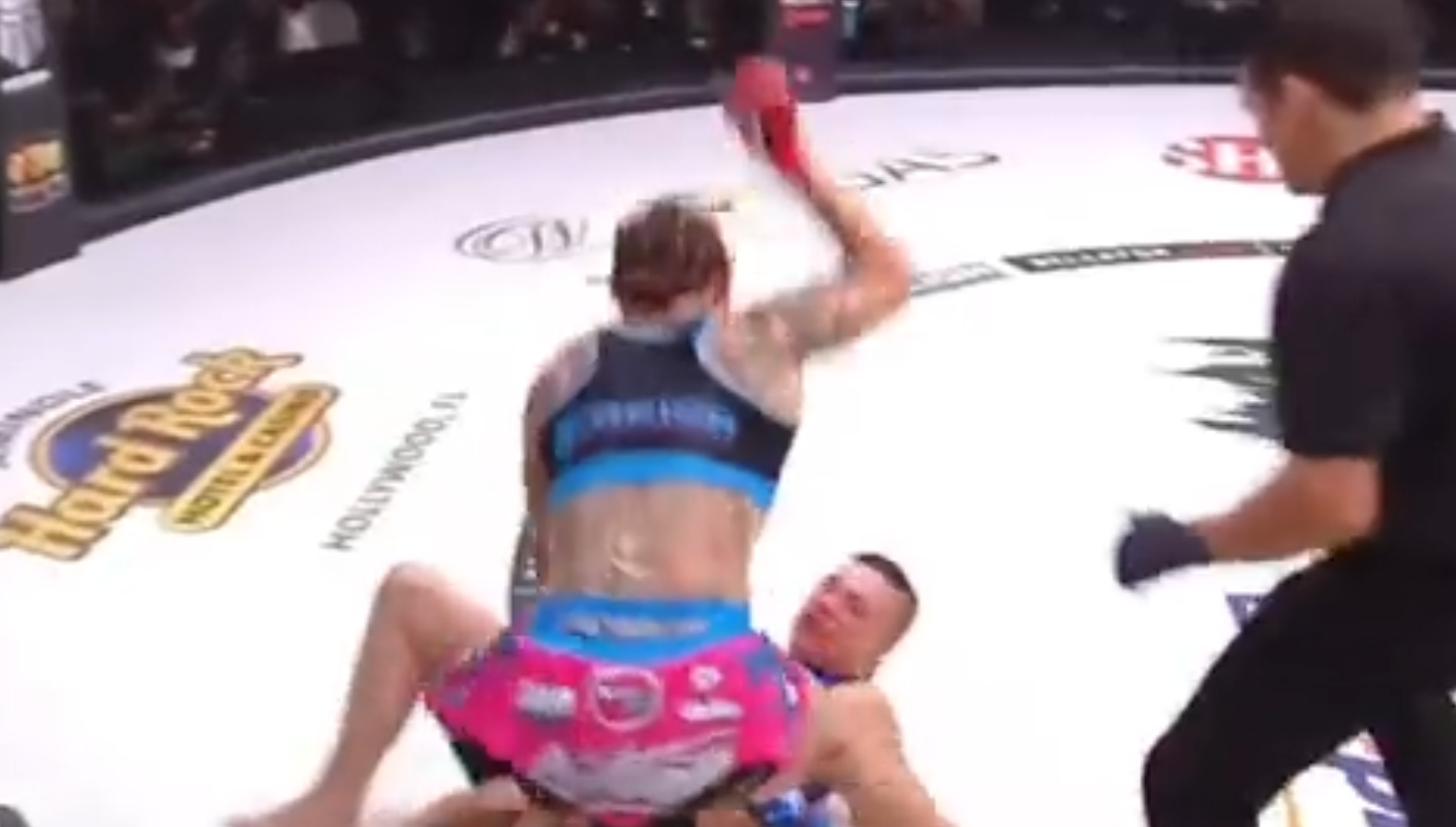 Spectacol în MMA! ”Cris Cyborg” nu s-a oprit nici măcar după ce adversara era la pământ