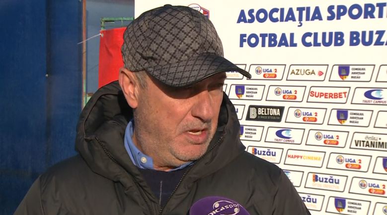 Mircea Rednic a izbucnit înaintea jocului cu Academica: Aţi luat toţi antrenorii la rând, îi propuneţi la Dinamo