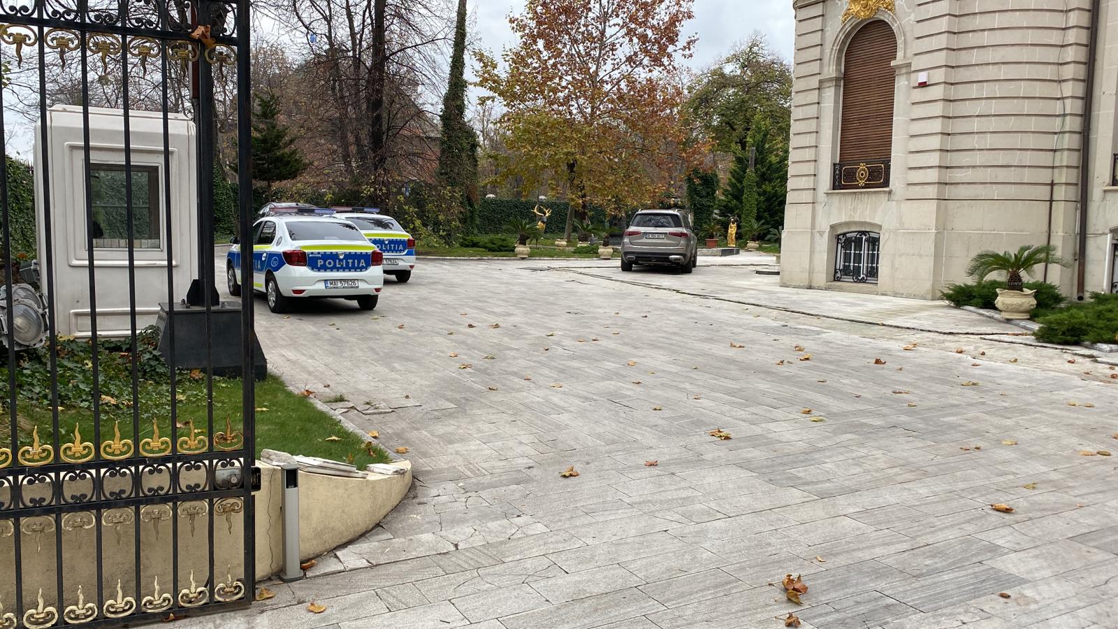 Comunicatul emis de Poliție după ce palatul lui Gigi Becali a fost vandalizat. Cine a alertat autoritățile