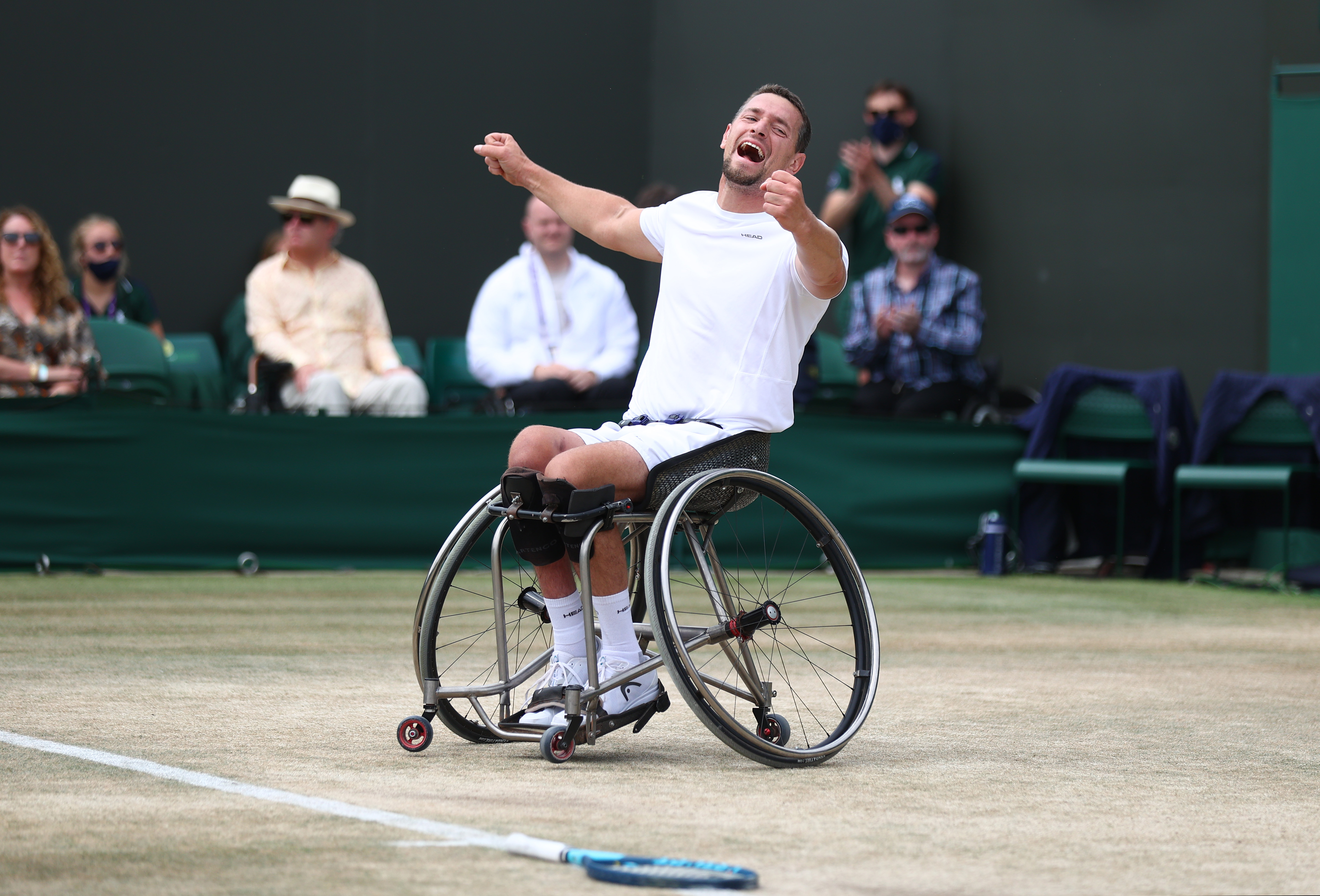 Gerard a trecut peste atacul de cord şi implantarea defibrilatorului cardiac şi ţinteşte titlul la Australian Open