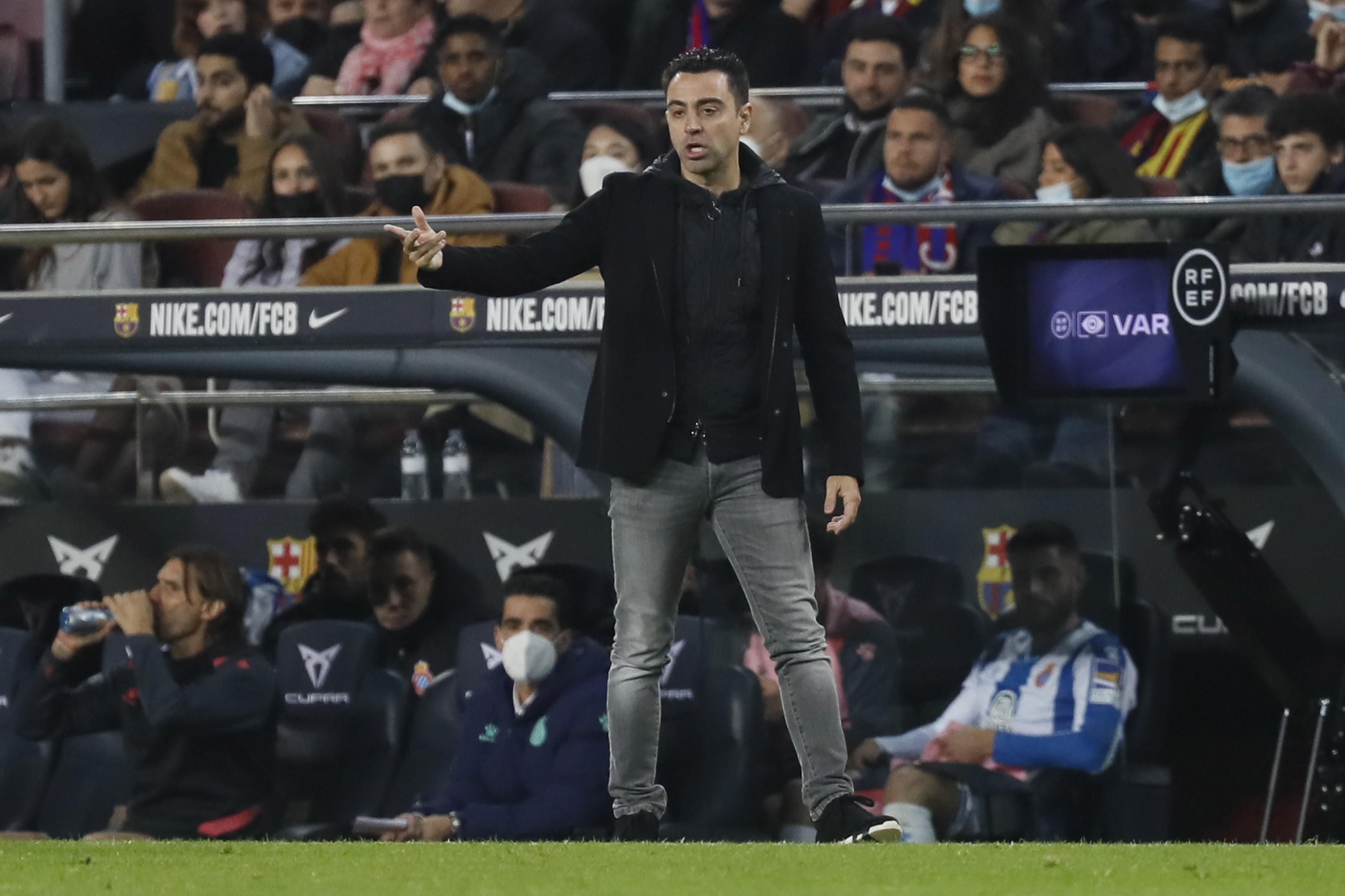 Xavi a câștigat primul meci la Barcelona și visează la titlu: ”De ce nu?”. Ce l-a nemulțumit în jocul cu Espanyol