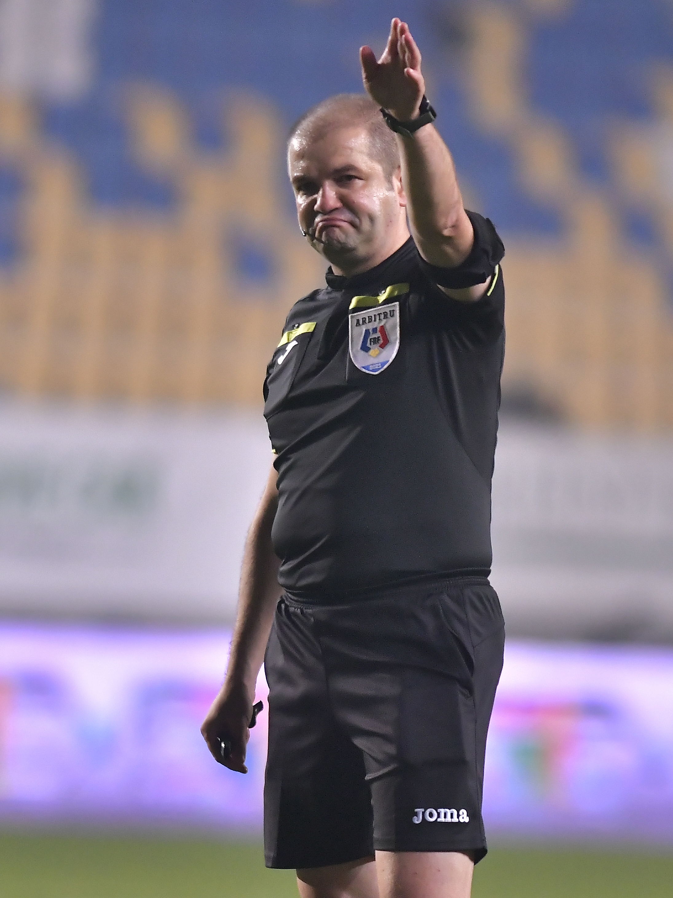 Arbitrul de la Petrolul-Chiajna, contactat înainte de meci de un oficial al uneia dintre echipe