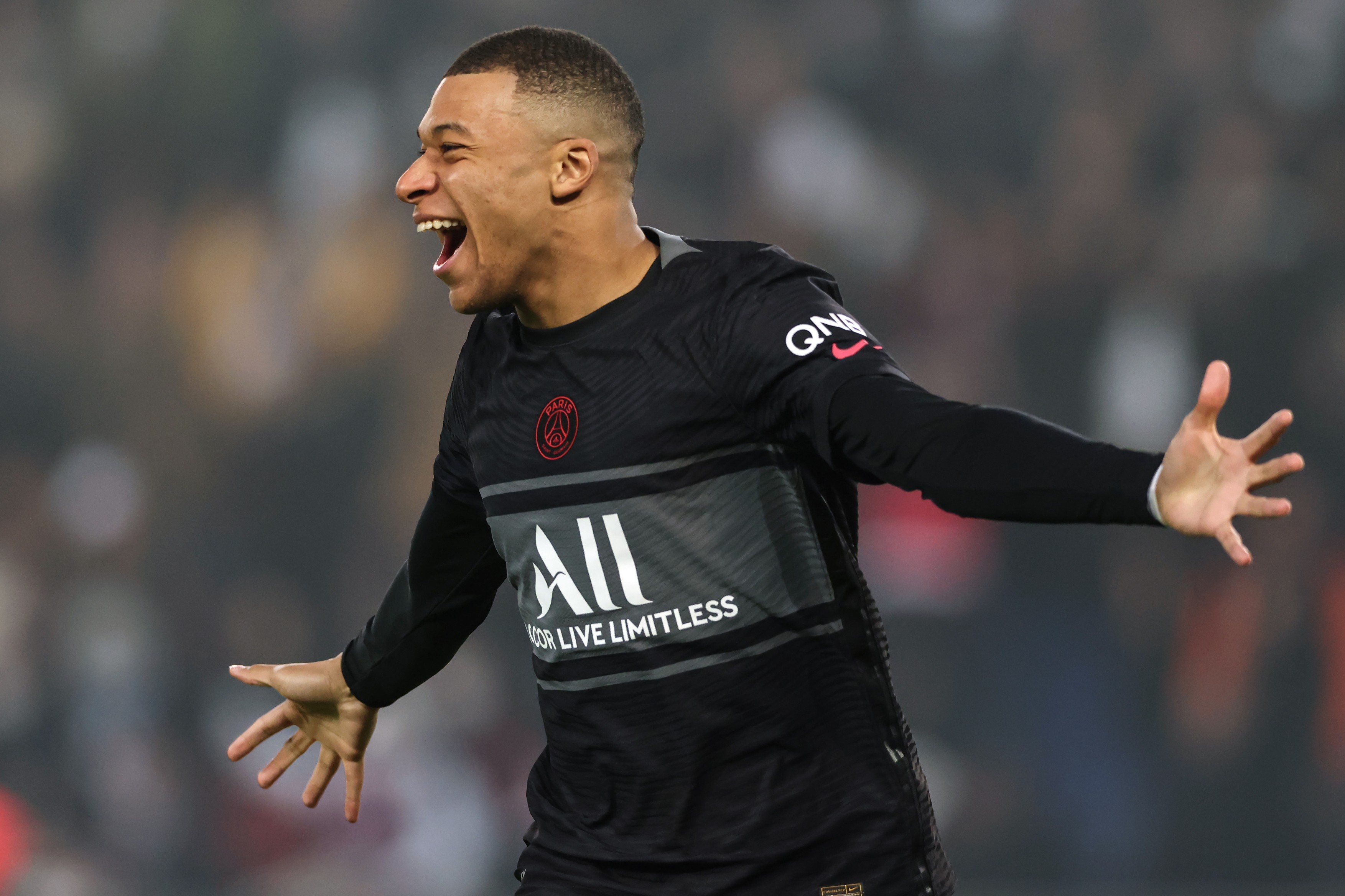 Kylian Mbappe a "driblat" transferul ratat la Real Madrid! Cine l-a ajutat să treacă peste supărarea din vară