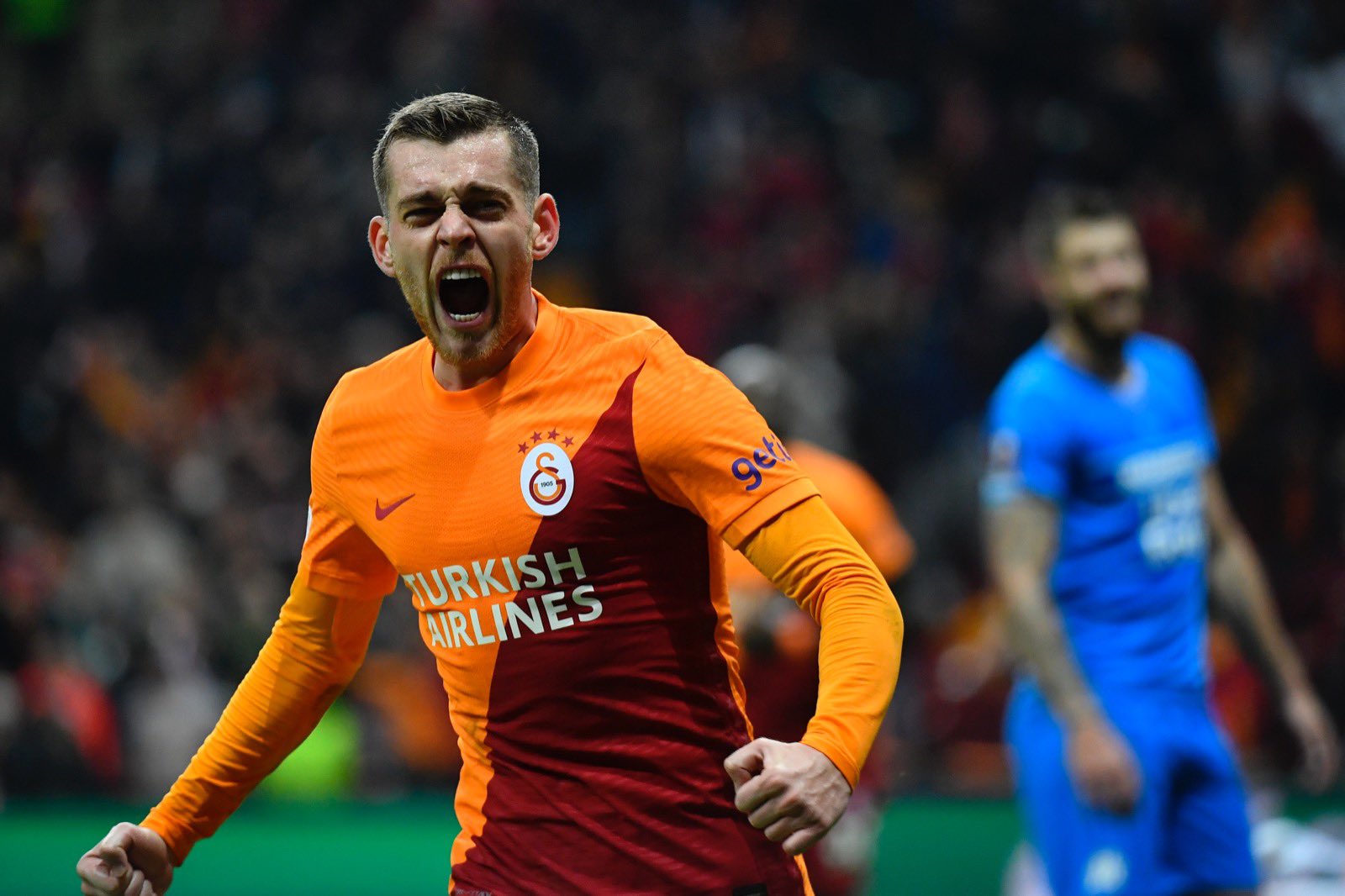 Explozie de bucurie pentru Alex Cicâldău! Cum a trăit mijlocașul lui Galatasaray seara de vis din Europa League