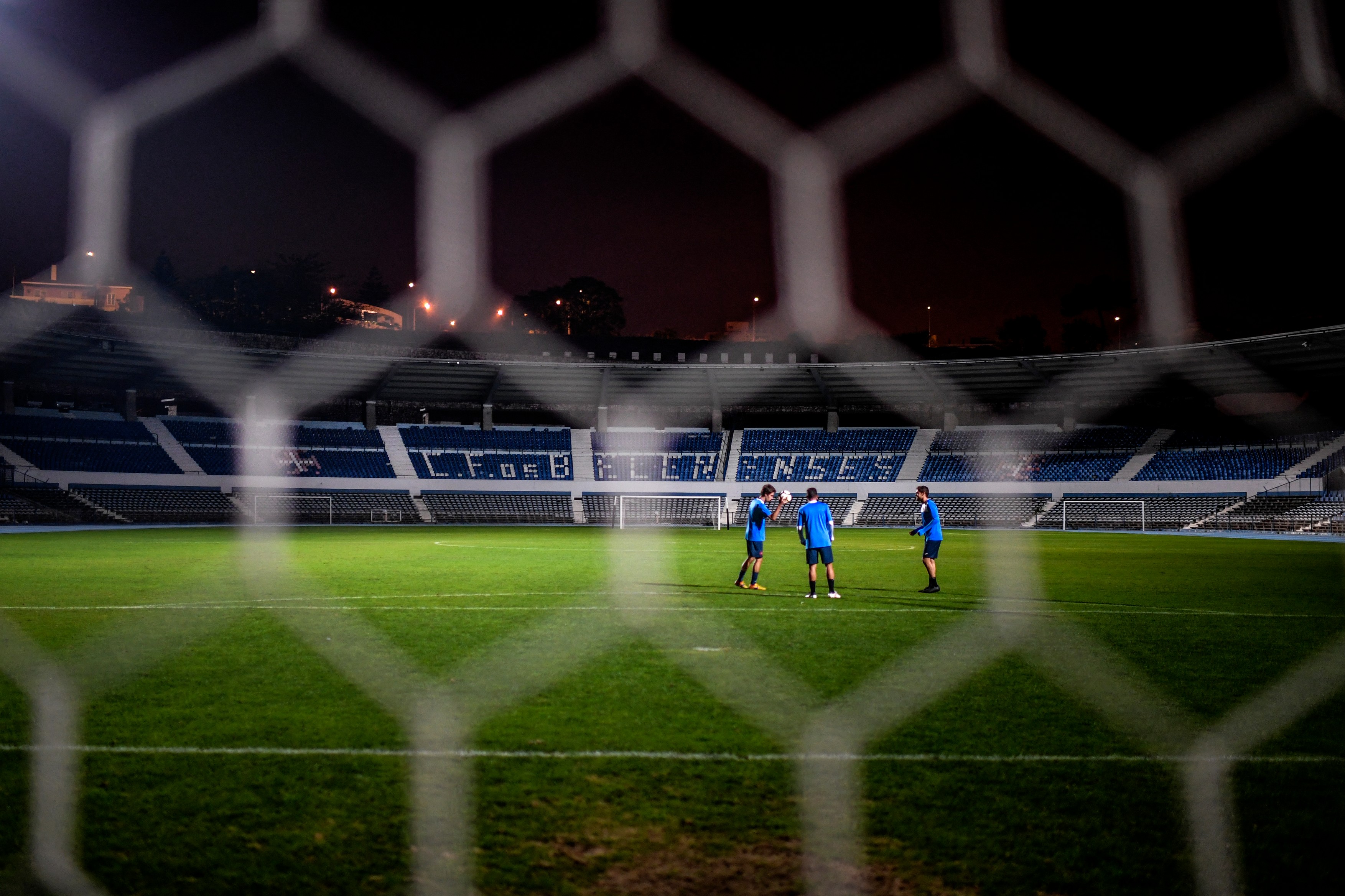 Belenenses a jucat în nouă oameni cu Benfica: fără atacanți și cu doi portari! Meciul, încheiat în minutul 48, la 0-7