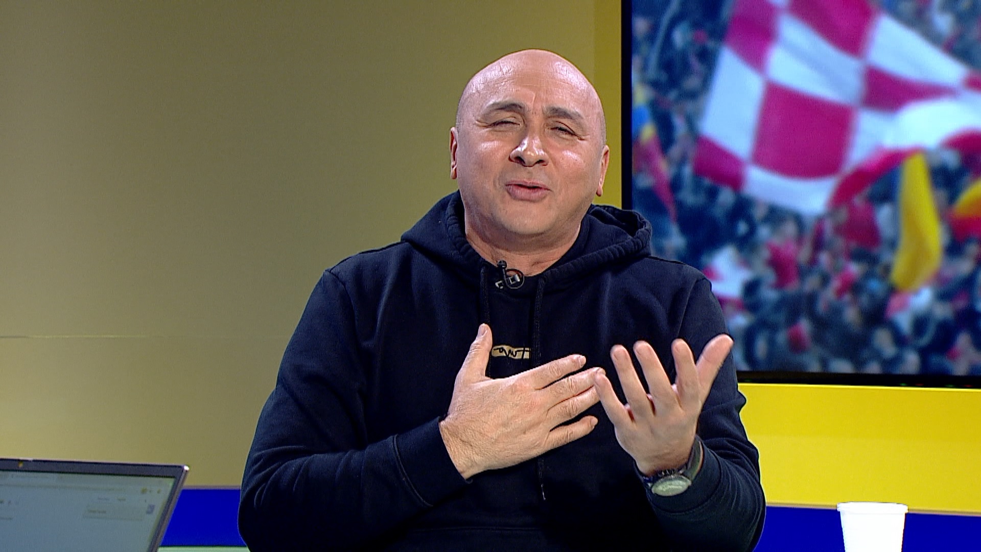 Marcel Pavel, show ÎN DIRECT la TV! ”Să nu mai vedem jucători care-și fac freza sau tatuaje!” Ce melodie a cântat