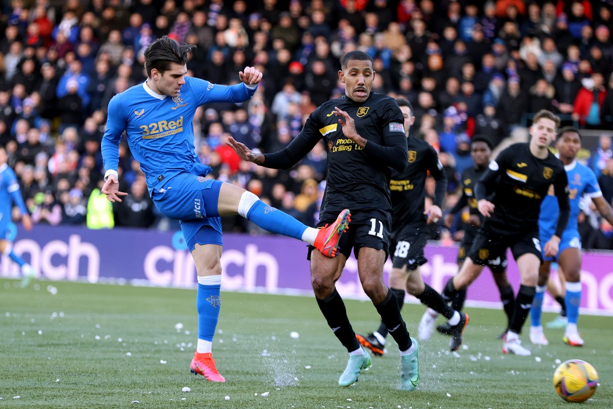 Ianis Hagi, evoluție bună pentru Rangers în victoria cu Livingston. Ce notă a primit