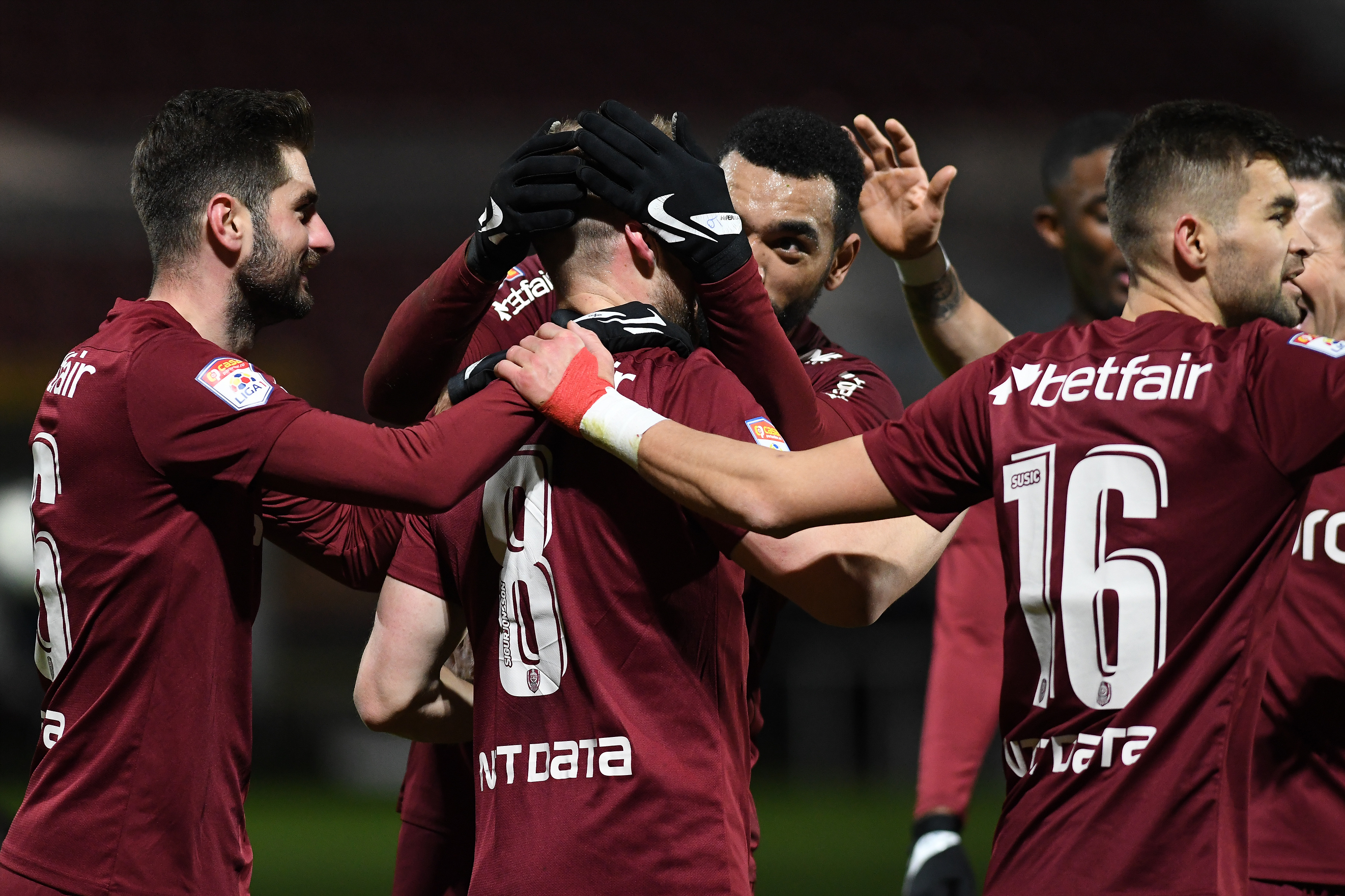 CFR Cluj - Academica Clinceni 2-0. Campioana a controlat jocul și s-a impus fără probleme. Opt puncte diferență față de FCSB