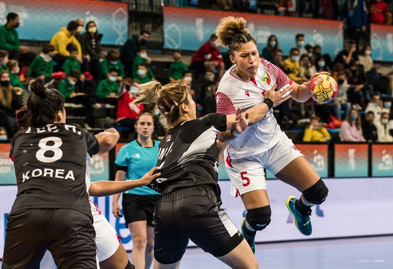 CM de handbal feminin | Muntenegru - Slovenia 18-28. Scorul zilei: Olanda - Puerto Rico 55-15! Toate rezultatele