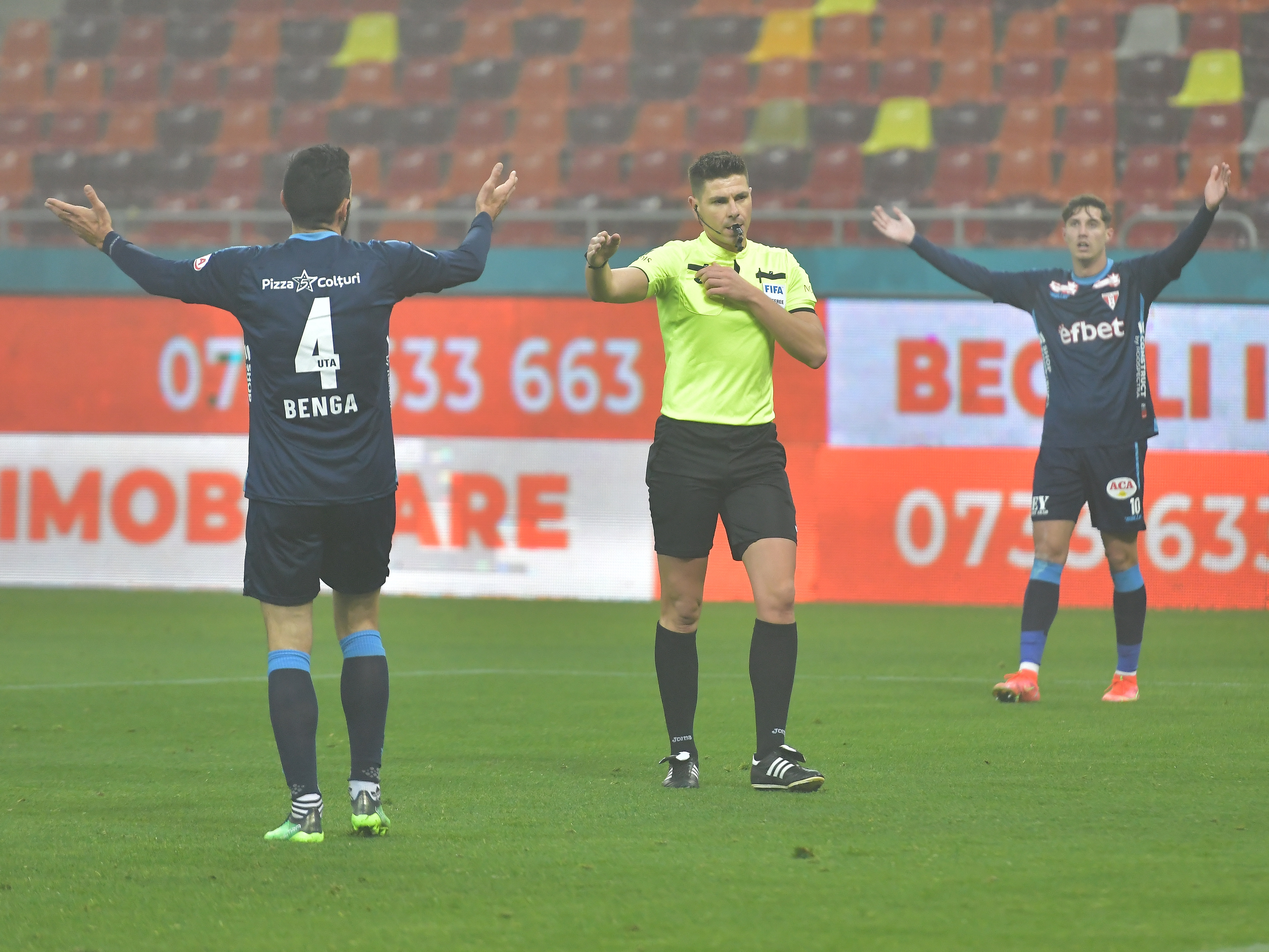 Verdictul specialistului după FCSB - UTA. Porumboiu, tiradă la adresa arbitrului: Zici că a fost secerat cu drujba