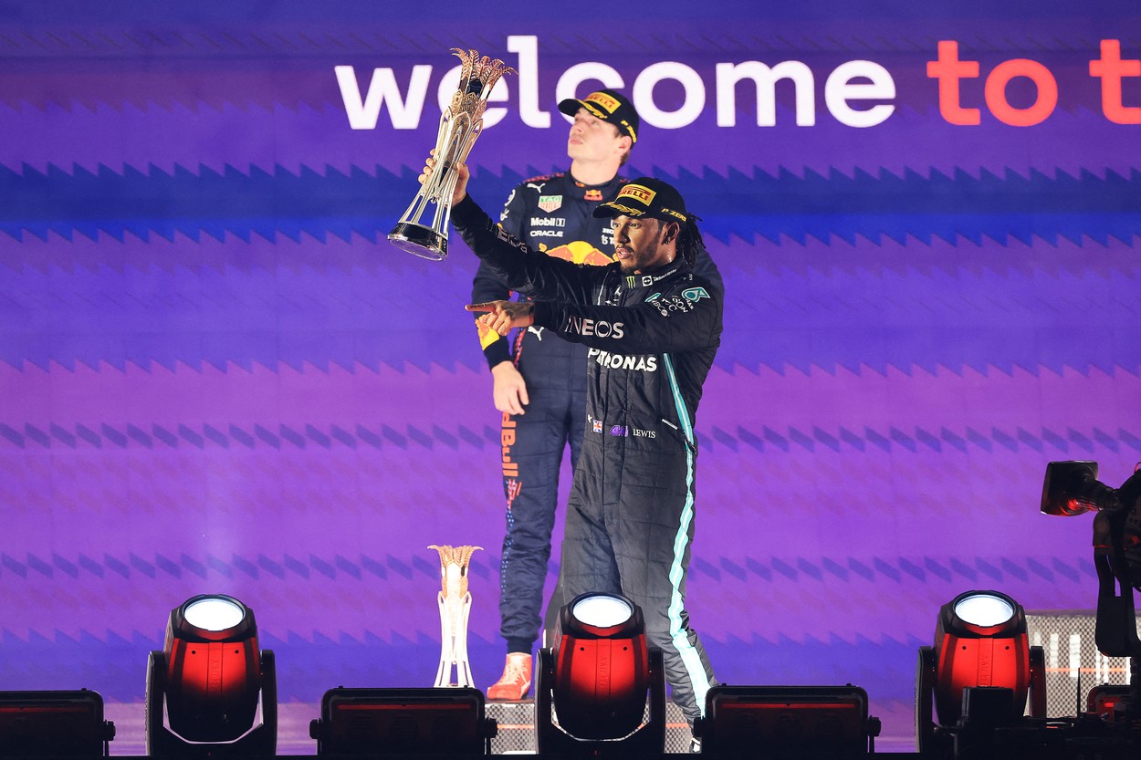 Ce bonus are Lewis Hamilton pentru titlul mondial. Finala cu Verstappen e LIVE pe Digi Sport 1