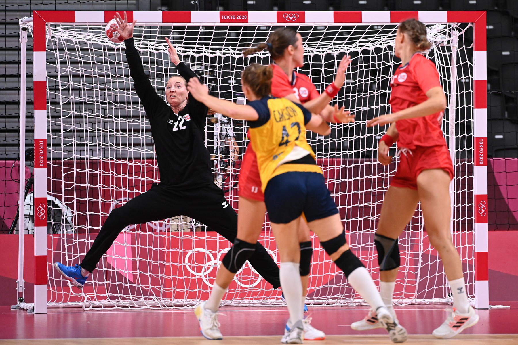 CM de handbal feminin | Suedia - Norvegia, ACUM, la Digi Sport 3. Franța a învins Serbia. Programul complet