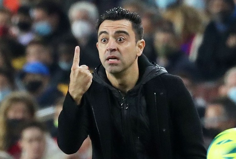 Xavi, dezamăgit după Granada - FC Barcelona 1-1. Reacția antrenorului