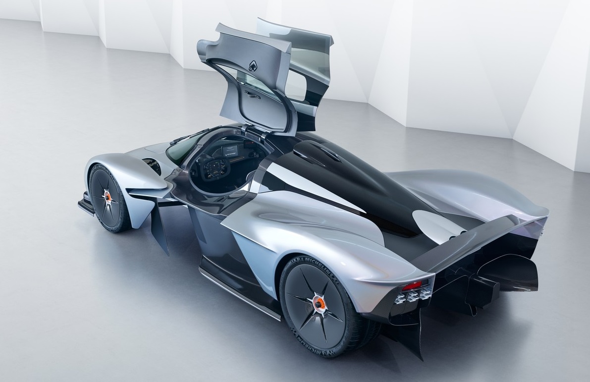 Așa arată hypercar-ul de 2 milioane € pe care Max Verstappen și-l face cadou după titlul mondial. Ce poate face
