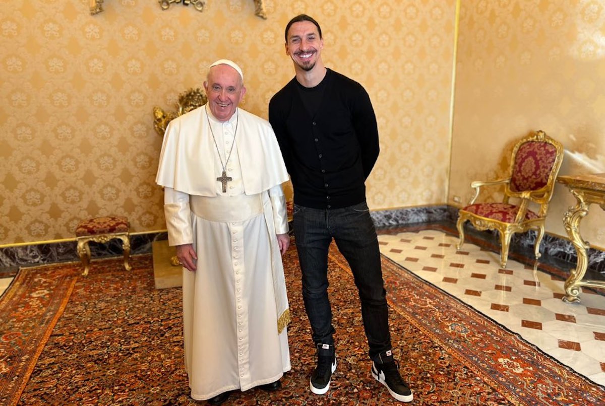 Zlatan Ibrahimovic, în vizită la Vatican. Cum a fost surprins alături de Papa Francisc + mesajul suedezului