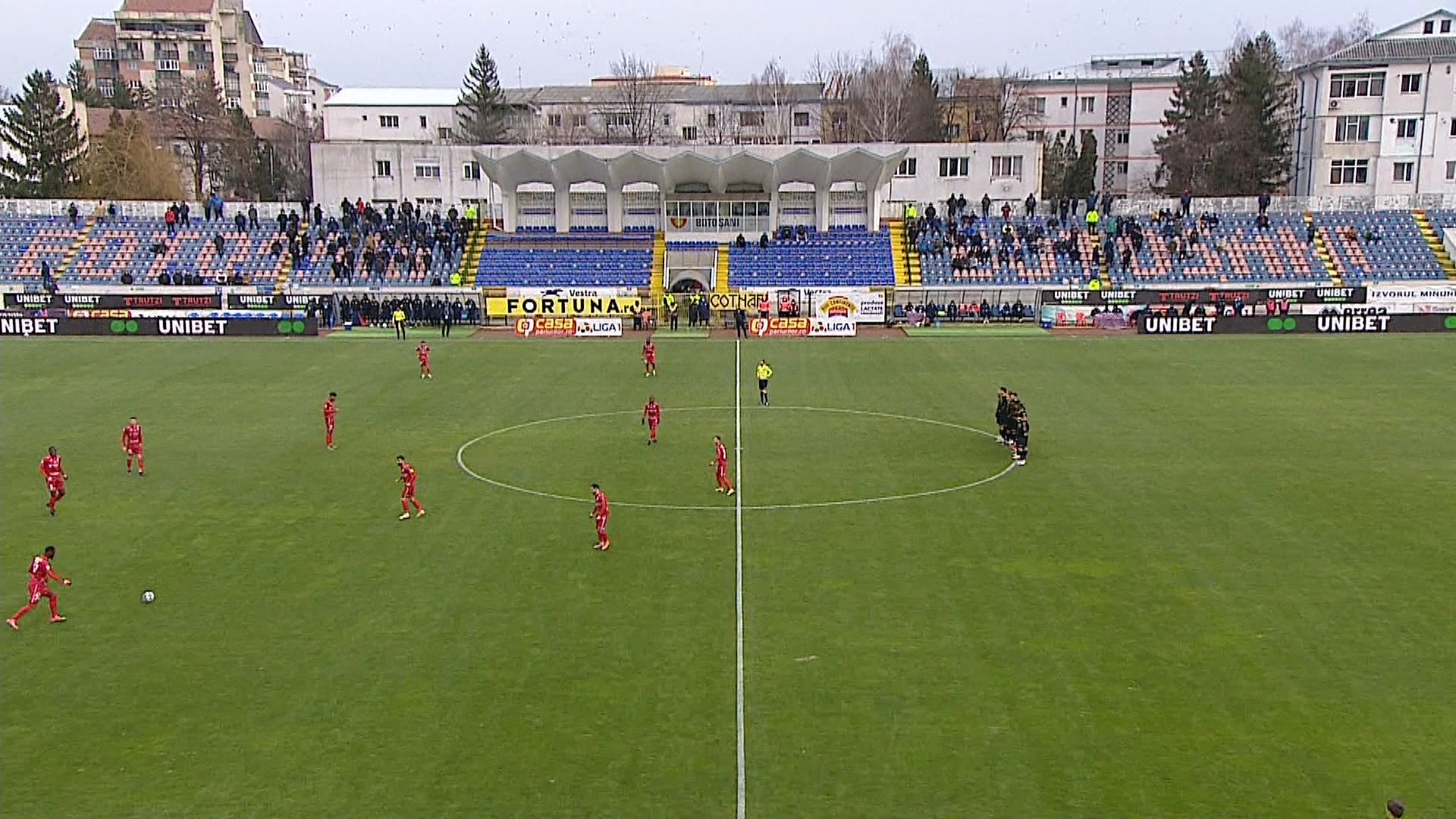 Protest al jucătorilor de la Gaz Metan, în timpul partidei cu FC Botoșani. Clubul este în pragul falimentului