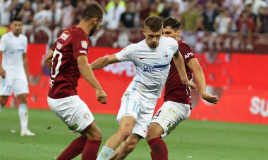 Florin Tănase, într-un meci cu Rapid / Foto: Sport Pictures