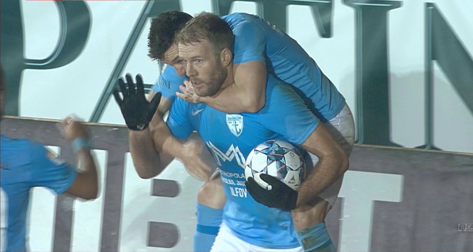 FC Voluntari - UTA 1-1, ACUM, pe Digi Sport 1. Ilfovenii egalează la ultima fază din prima repriză. Ocazii "la minut"