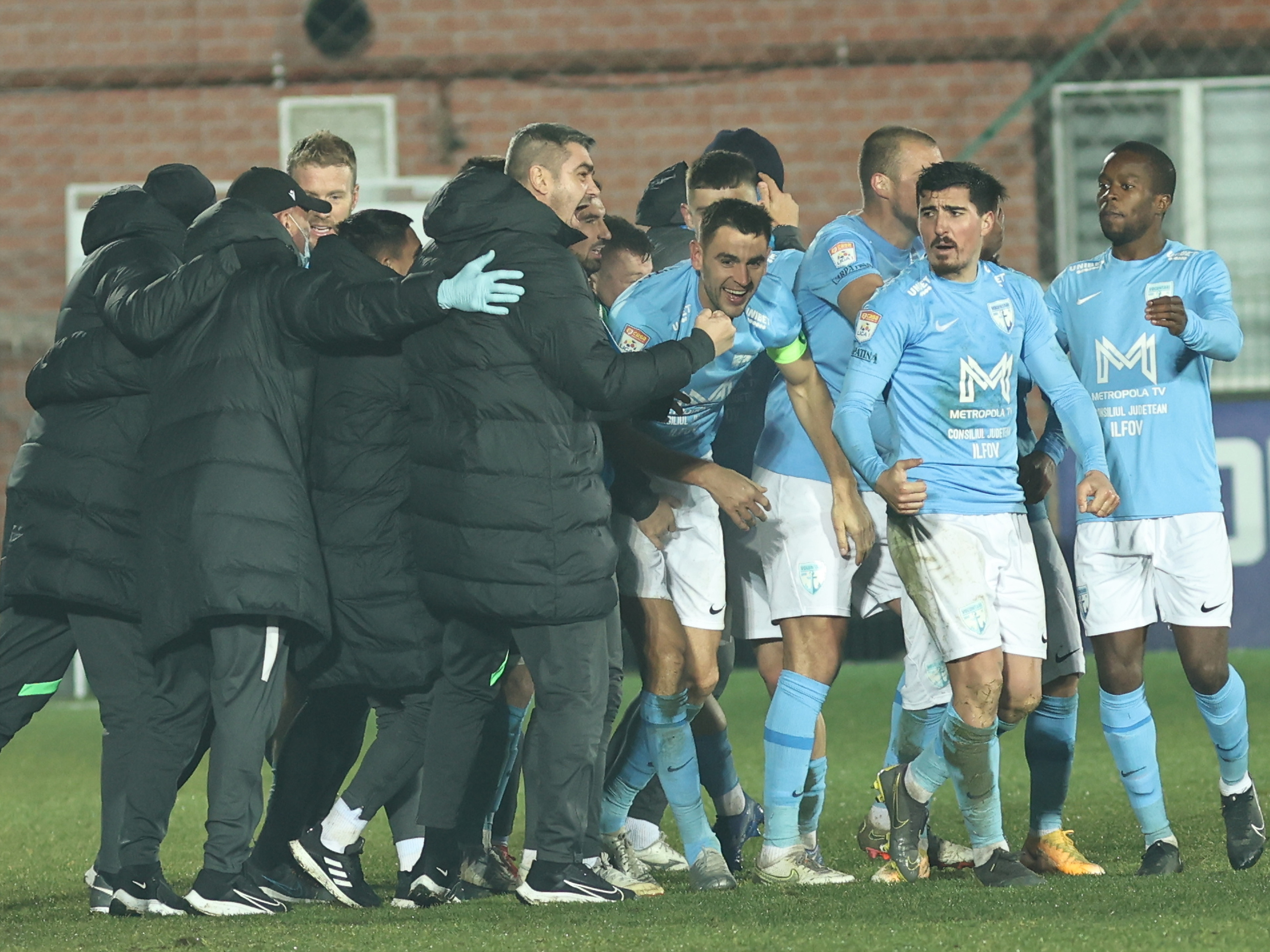 FC Voluntari - UTA Arad 2-1. Golul lui Marius Briceag le asigură ilfovenilor clasarea pe podium la finalul anului
