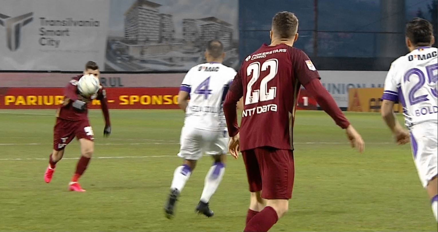CFR Cluj - FC Argeș 1-0, ACUM, la Digi Sport 1. Campioana deschide scorul după o gafă de începător al lui Joao Miguel