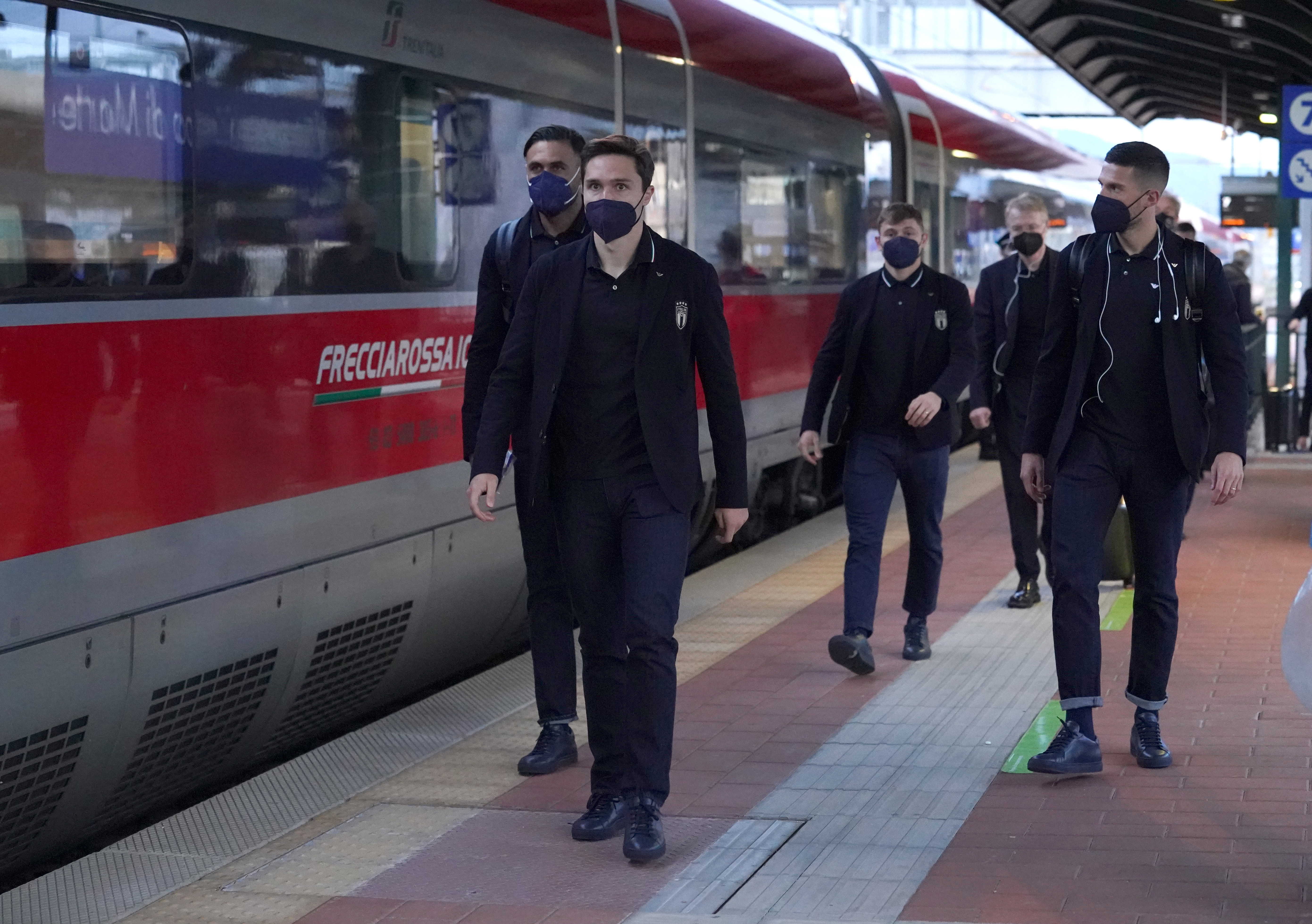 "Acrobații" i-au spart casa lui Salvatore Sirigu chiar în timpul meciului Genoa - Lazio