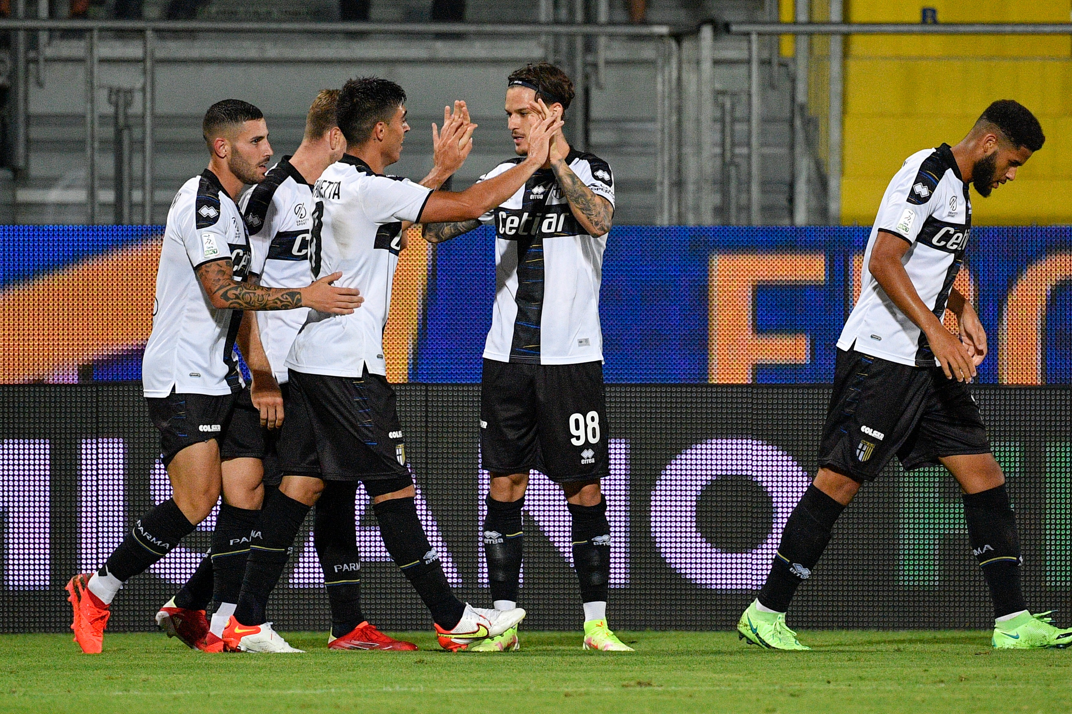 Dennis Man e ignorat la Parma, dar e remarcat de un antrenor italian: ”O să-l vedem în Champions League”