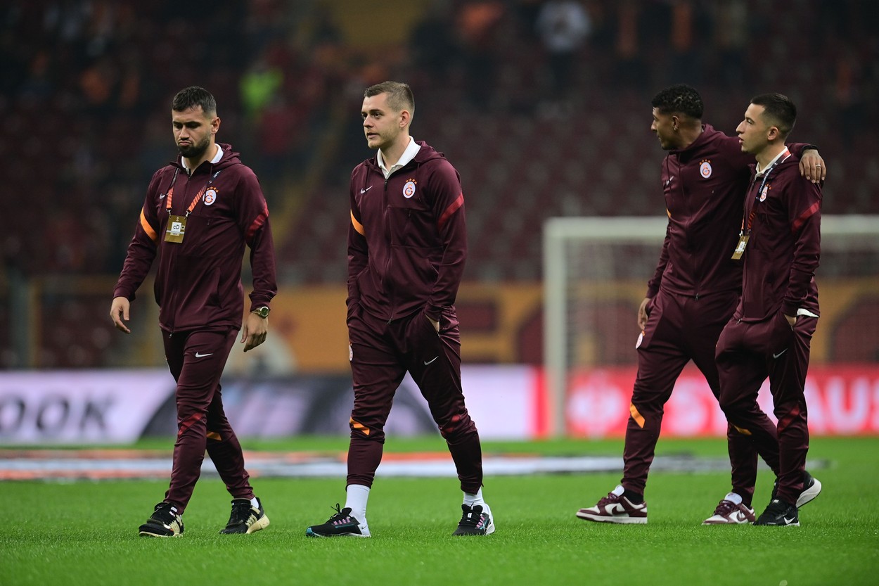 Conflict intern la Galatasaray. Jucătorii s-au întâlnit de urgență cu președintele clubului