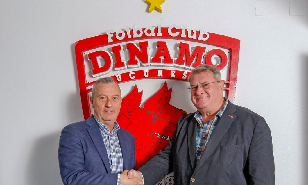Conducerea lui Dinamo, criticată pentru schimbarea antrenorilor. “Trebuia lăsat Mircea Rednic”