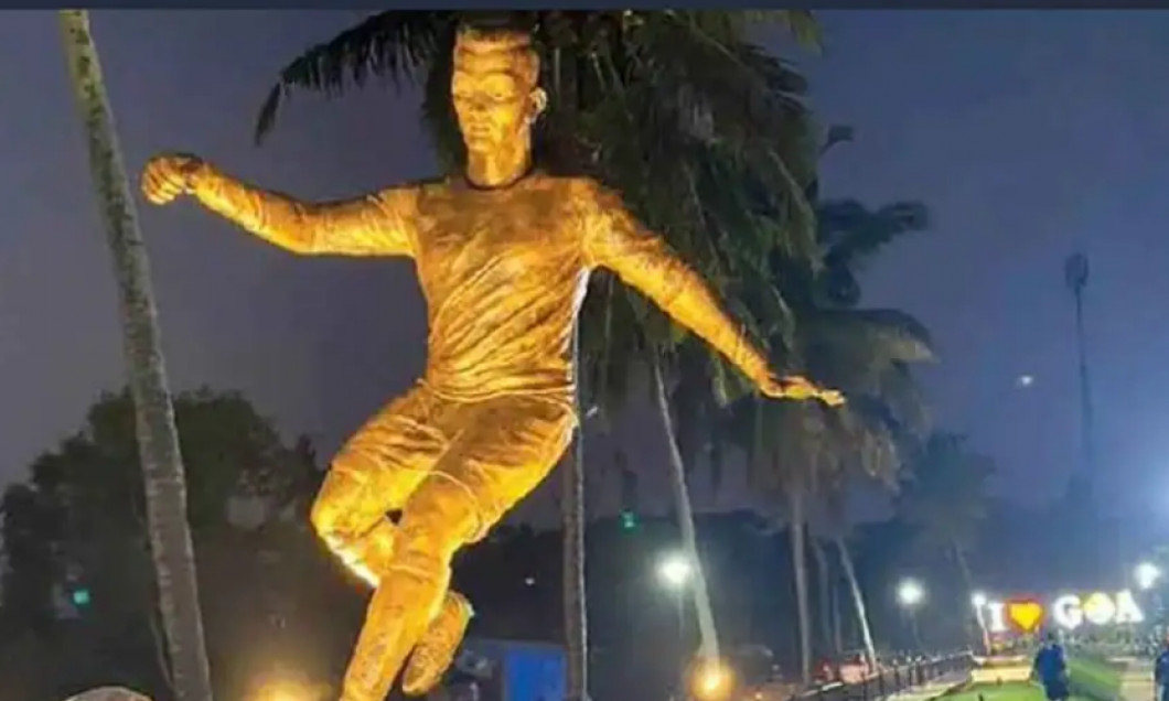 statuie ronaldo