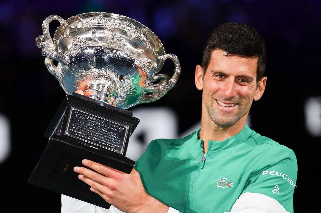 Controversă la Australian Open, după ce Novak Djokovic a primit dreptul să joace. Explicațiile organizatorilor