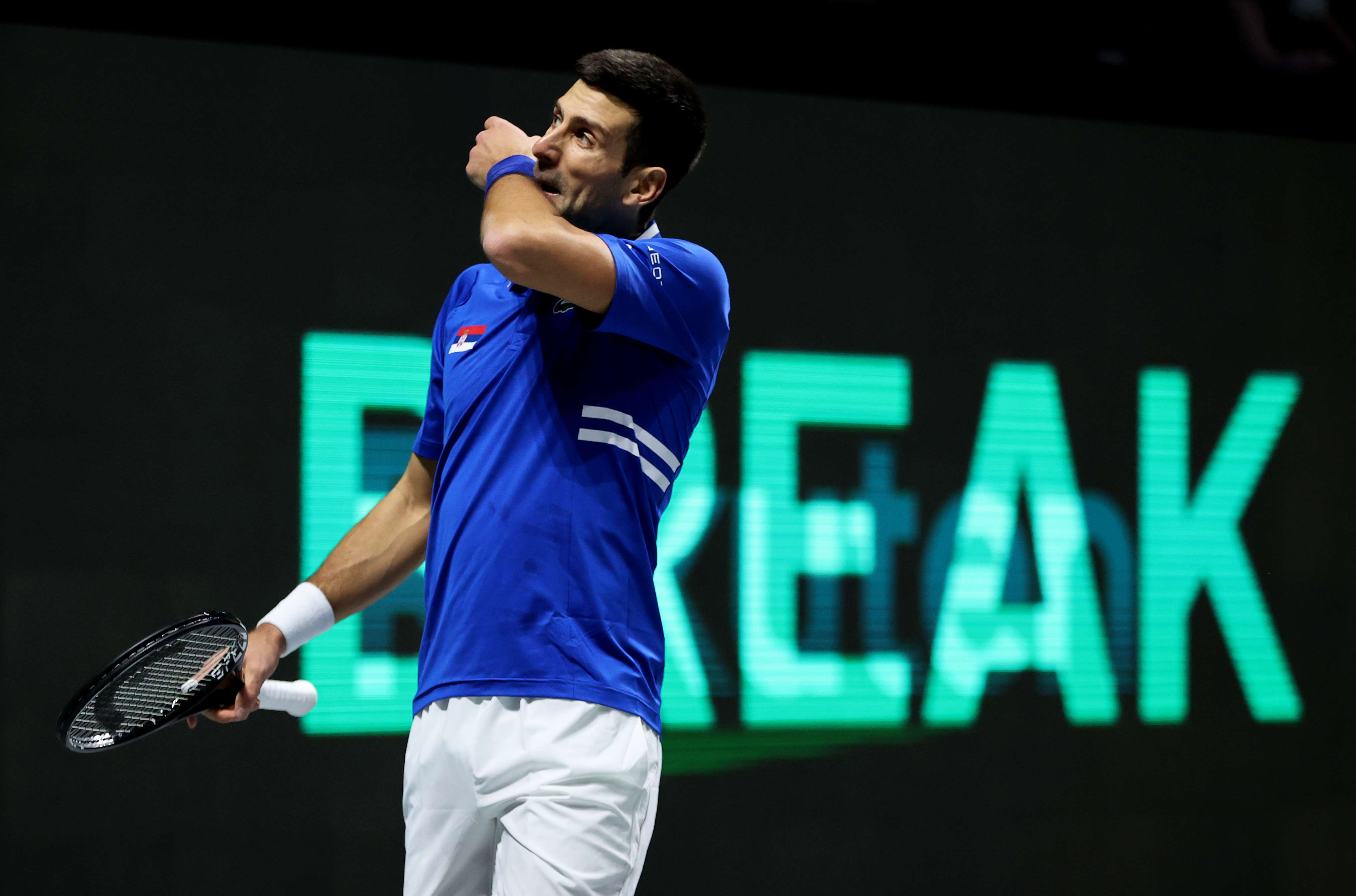 Fără telefon și portofel, dar cu gândaci în cameră! Prin ce trece Novak Djokovic în Australia