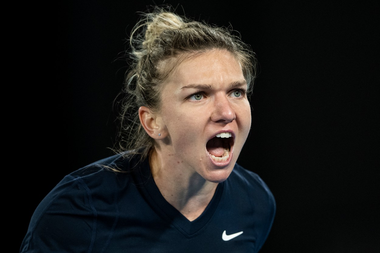 Simona Halep, momente tensionate în semifinala cu Zheng. Joci haotic, parcă ești la maraton