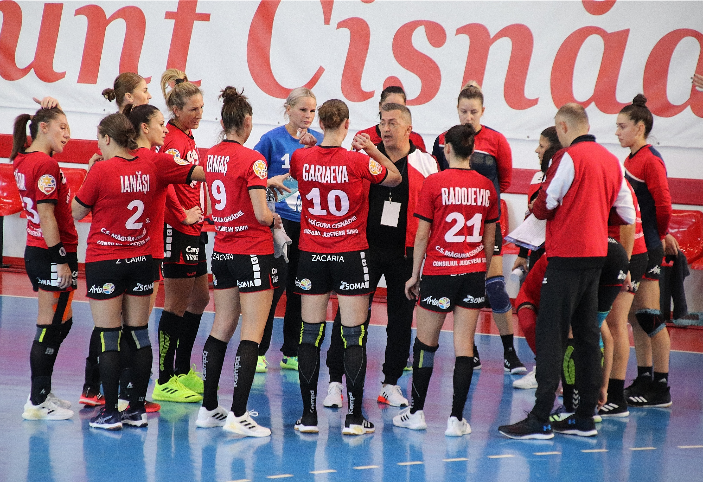 Măgura Cisnădie a învins-o pe Lada Togliatti în EHF European League