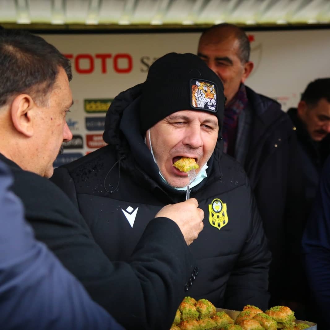 Marius Șumudică, motivat cu baclavale la Malatyaspor! ”Mi-au promis pașaport turc, dacă salvez echipa”