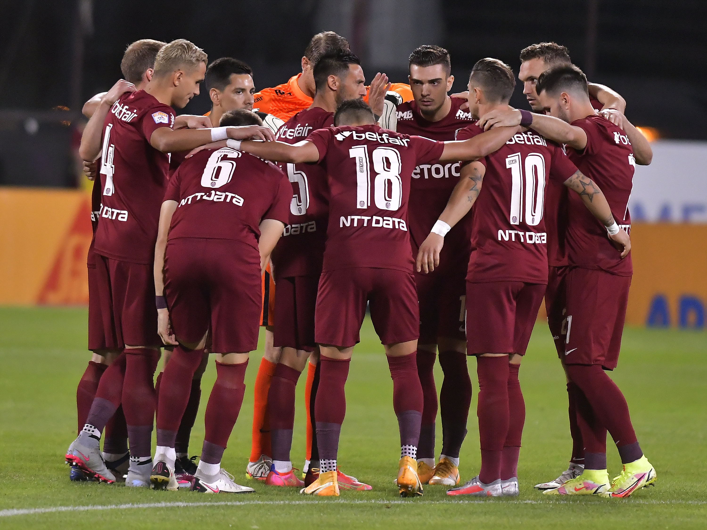 CFR Cluj a convins un fotbalist să-și reducă salariul cu aproape 8000 de euro lunar