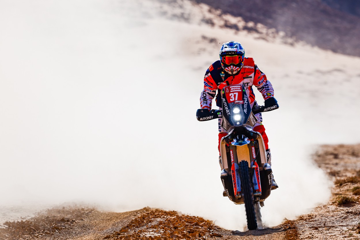 Emanuel Gyenes, locul 74 în etapa a 10-a a Raliului Dakar 2022