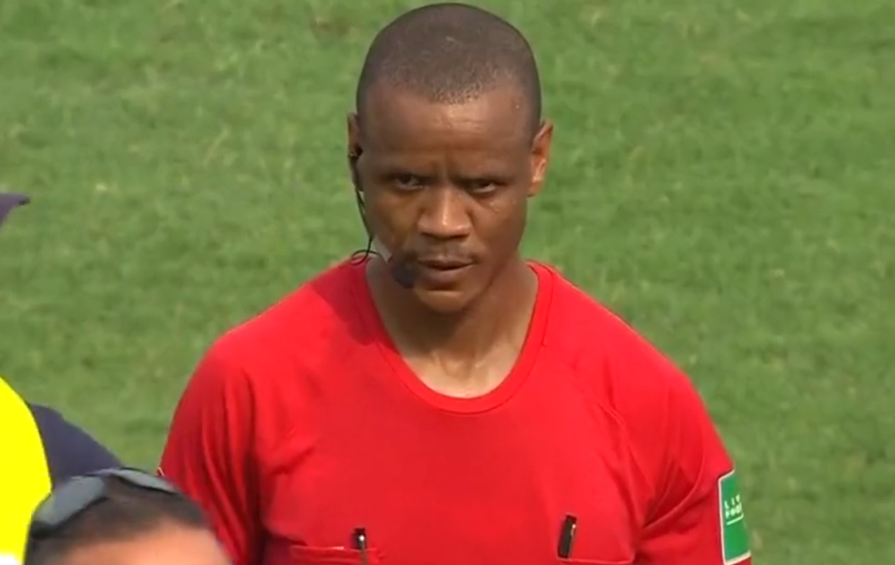 Motivul pentru care un arbitru a fluierat greșit de două ori finalul unui meci la Cupa Africii