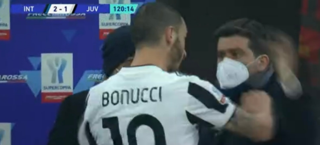 Leonardo Bonucci, aproape de bătaie cu un oficial al lui Inter, în timpul meciului direct din Supercupa Italiei