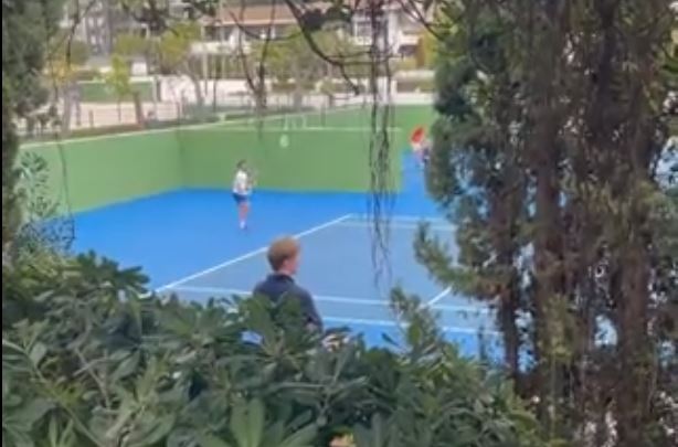 Cum a reușit Novak Djokovic să meargă în Spania nevaccinat, după infecția cu COVID. Clipul video, scos la iveală