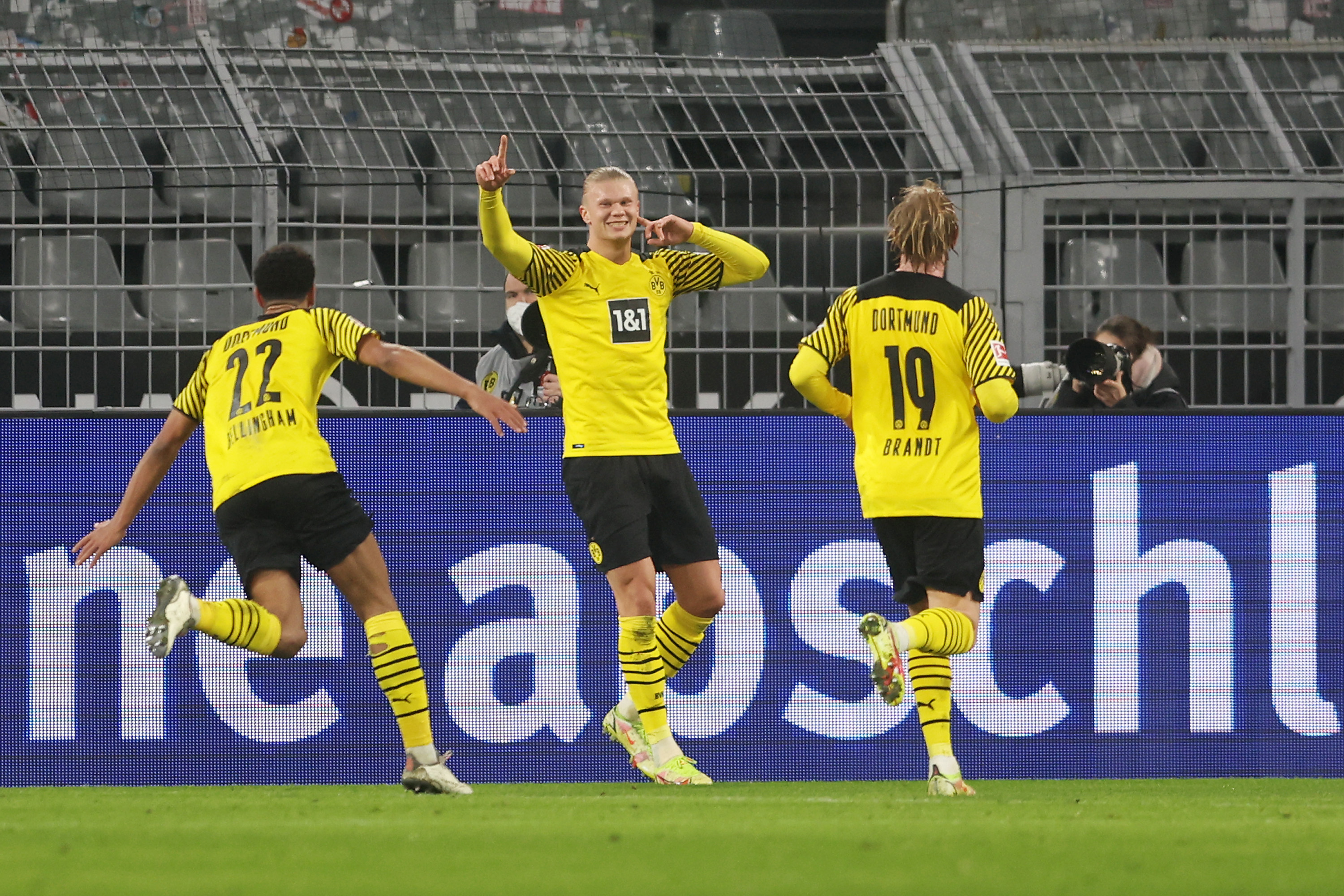 Borussia Dortmund - Freiburg 5-1. Spectacol total cu Haaland și Meunier, care au reușit câte o dublă