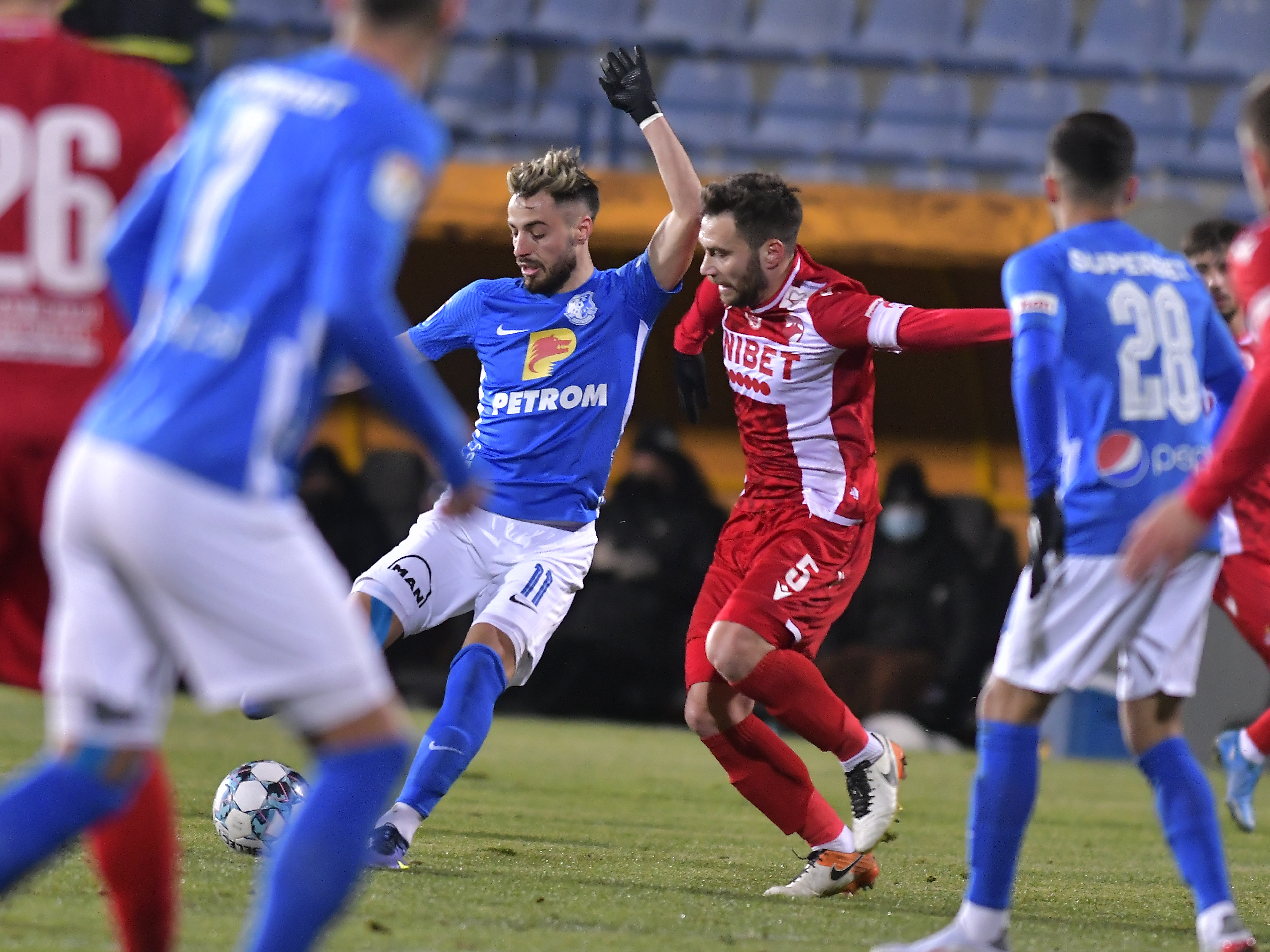 Farul - Dinamo 2-2. Jucătorii transferați și-au spus cuvântul