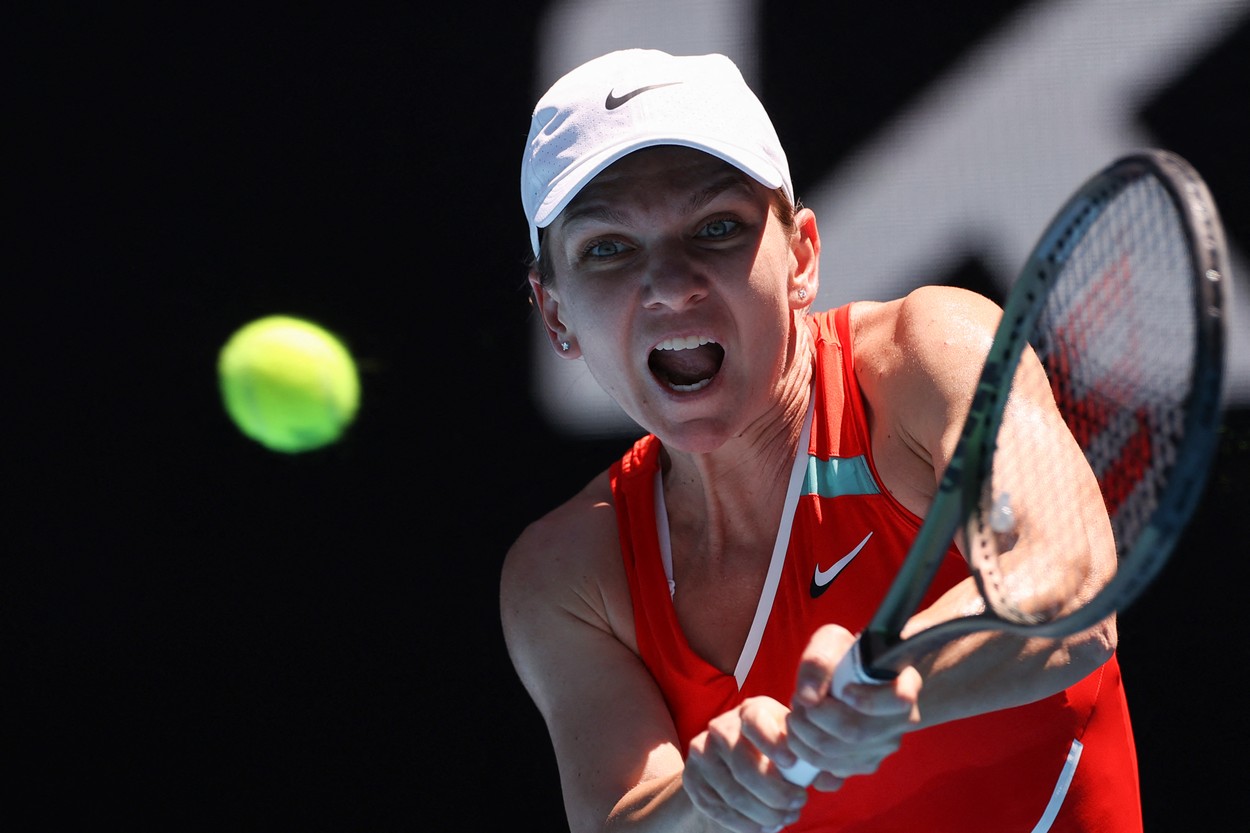 Simona Halep - Danka Kovinic 6-2, 6-1. Românca se califică fulgerător în optimi la Melbourne. Meciul nu a fost transmis la TV