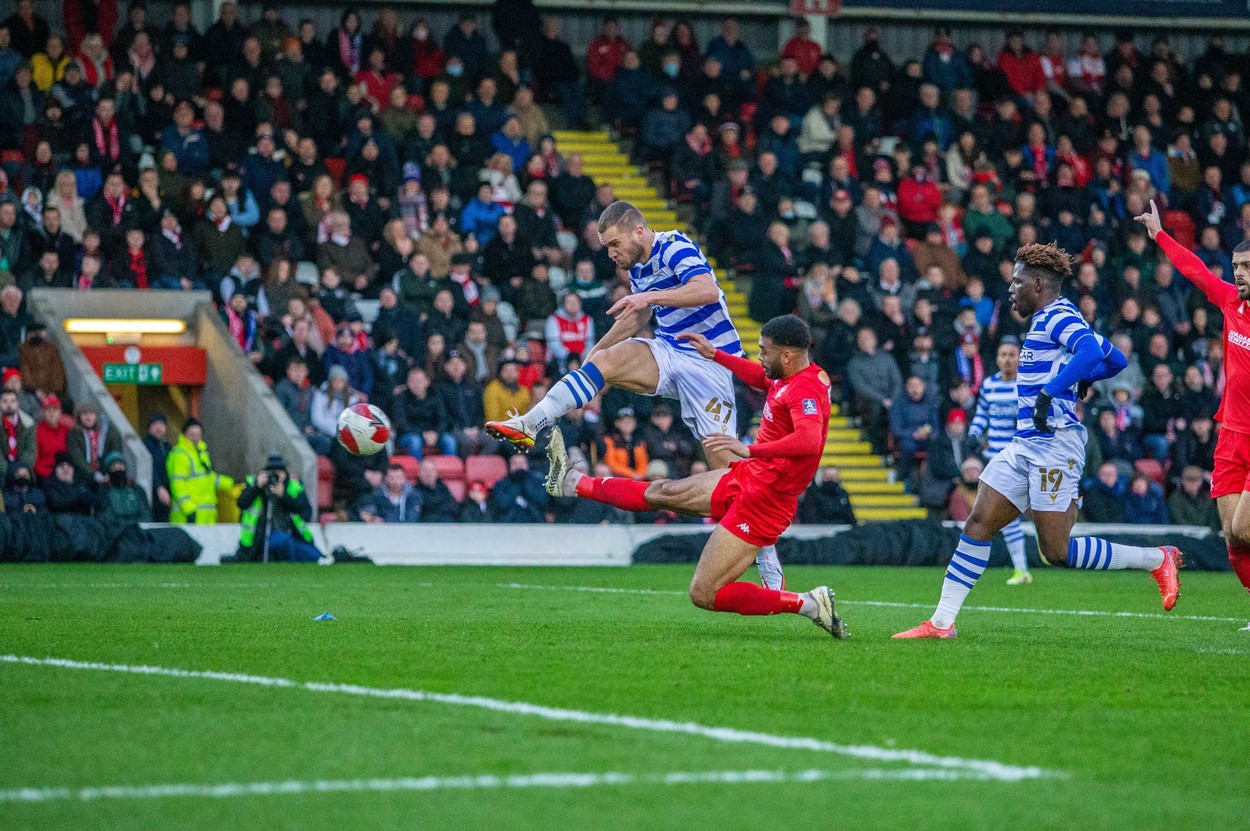 George Pușcaș, un nou gol pentru Reading, într-un meci ”nebun”. Tabela arăta 3-3 la pauză